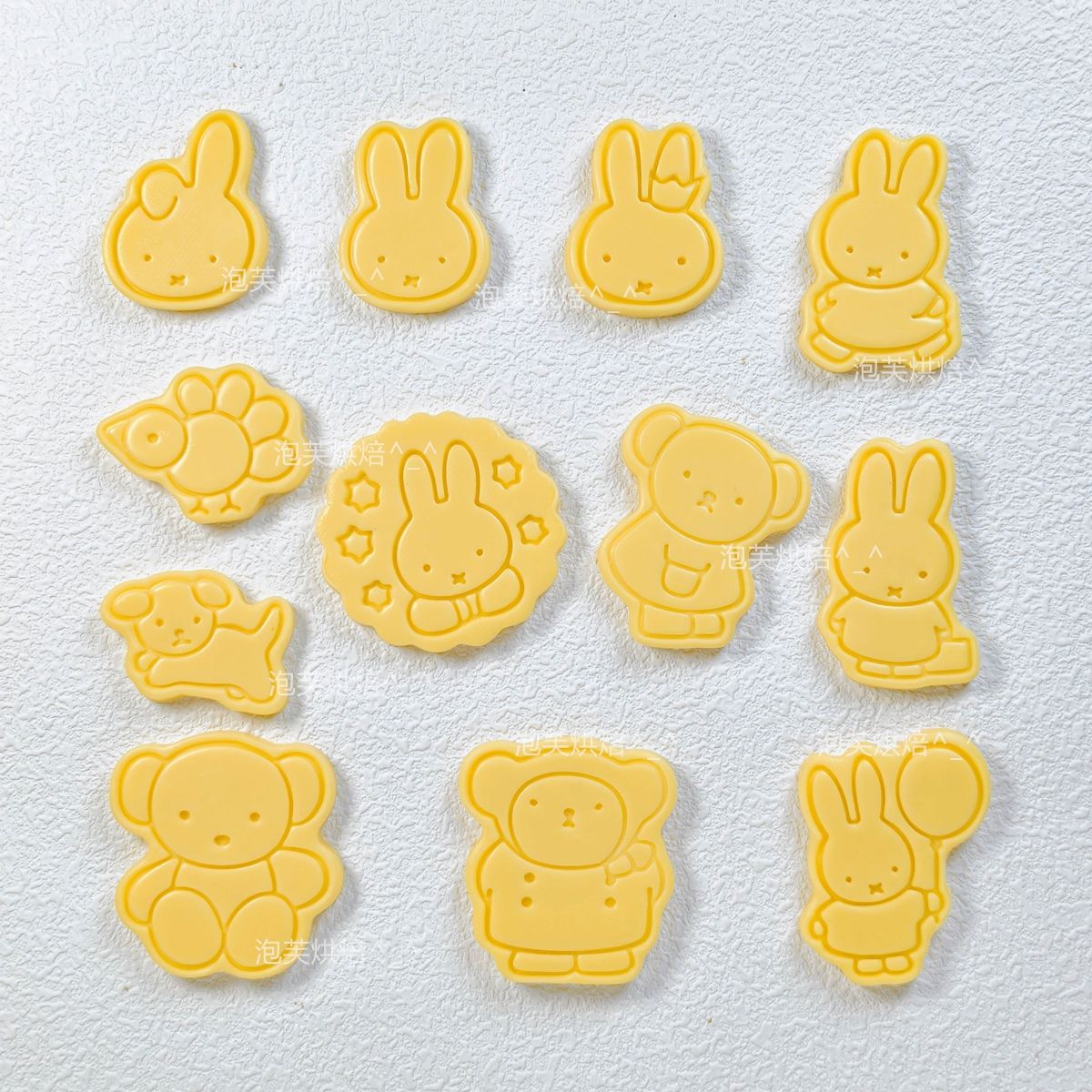 Kitchen Gadgets Ninja - Cute 3D Press Cookie Mold with