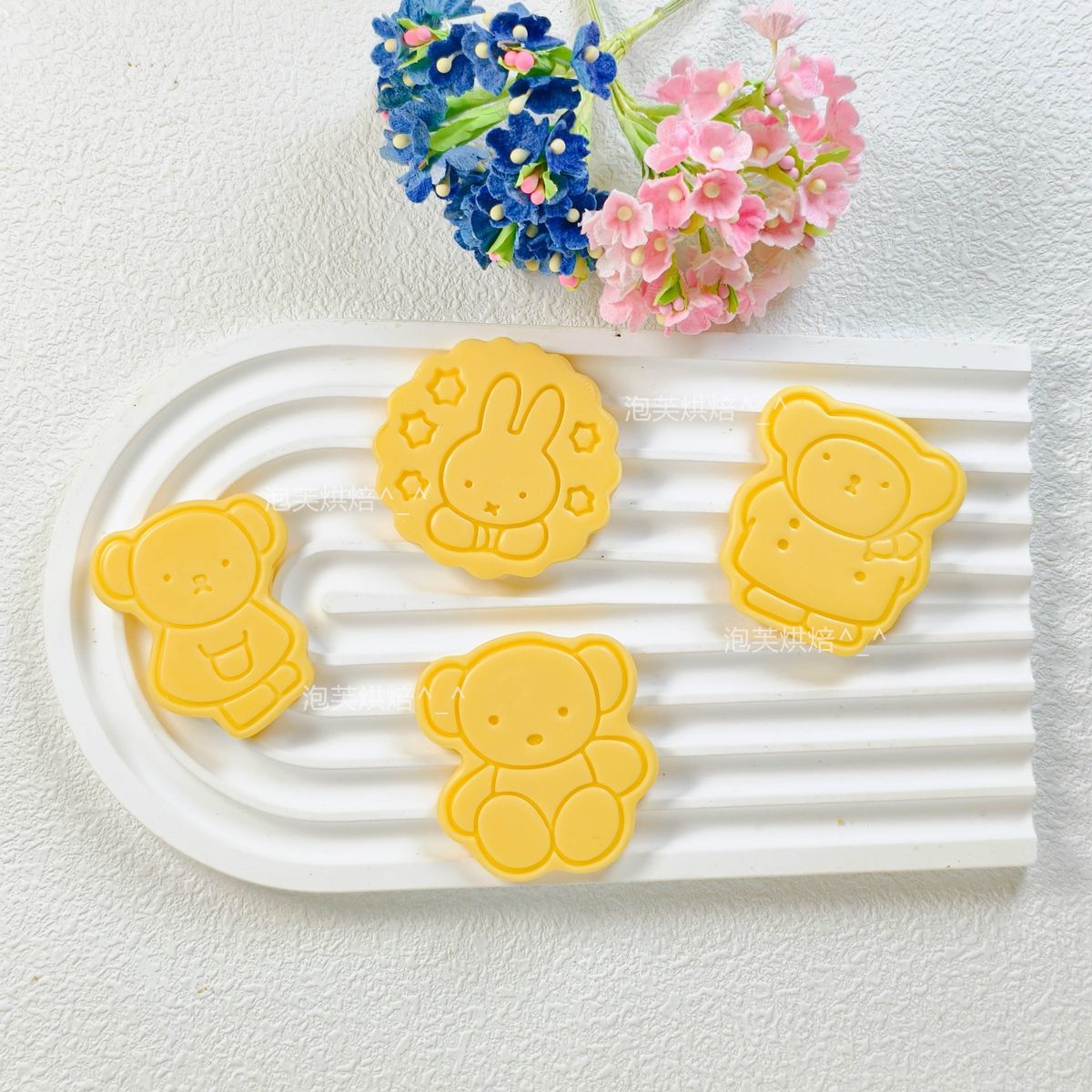 Cute 3D Press Cookie Mold with - Kitchen Gadgets Ninja 评论和价格